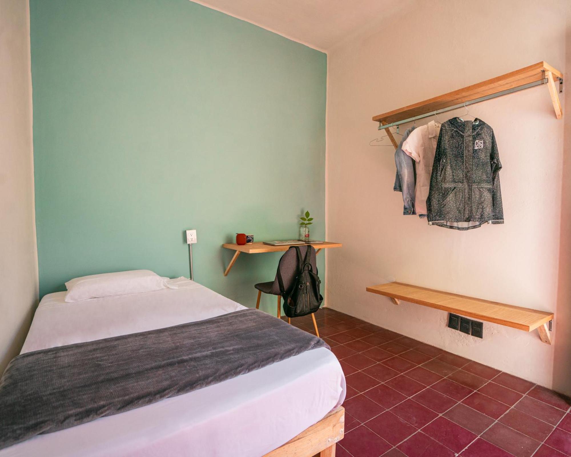 Coliving Chingon Vandrarhem Guadalajara Exteriör bild