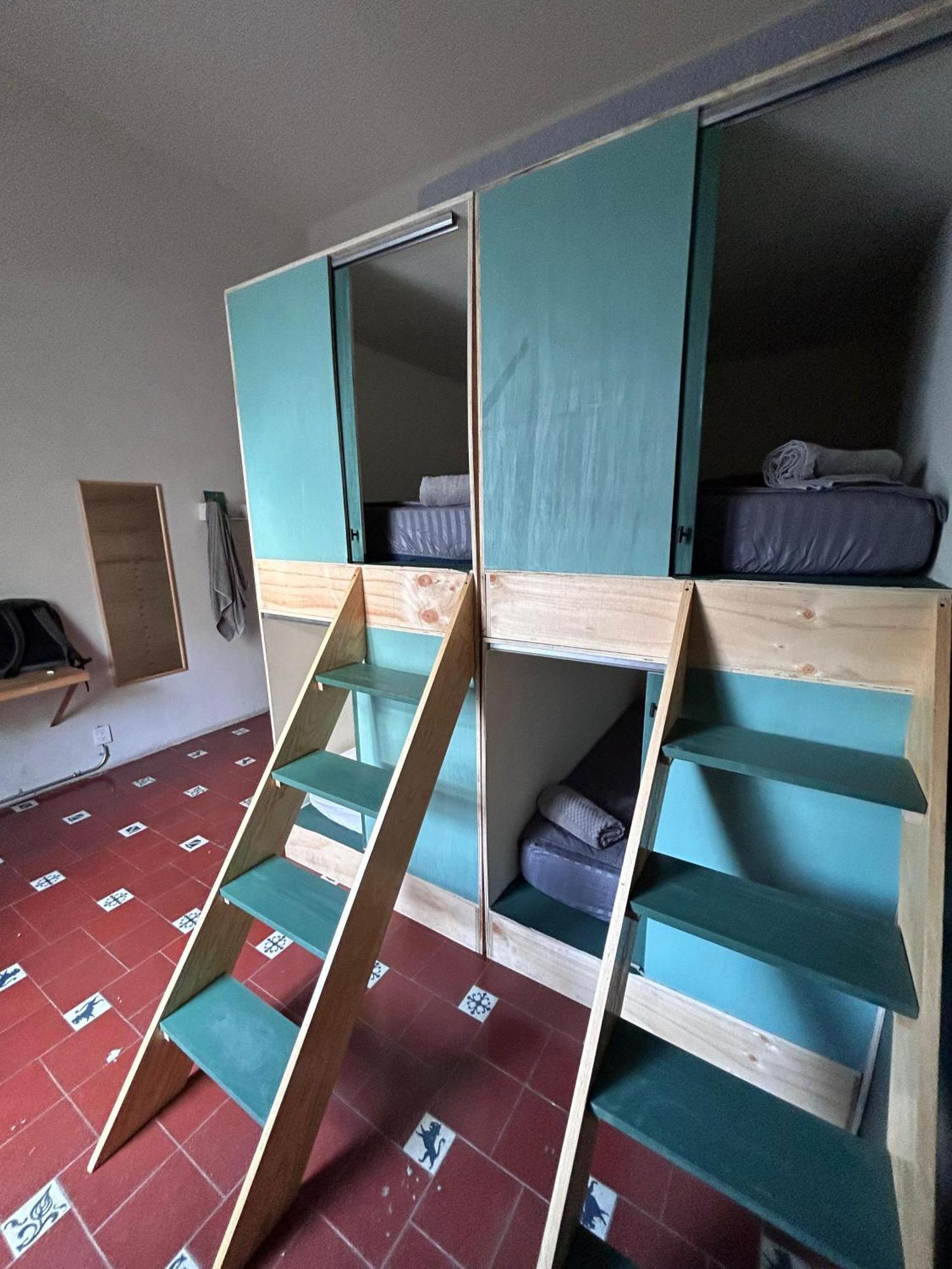 Coliving Chingon Vandrarhem Guadalajara Exteriör bild