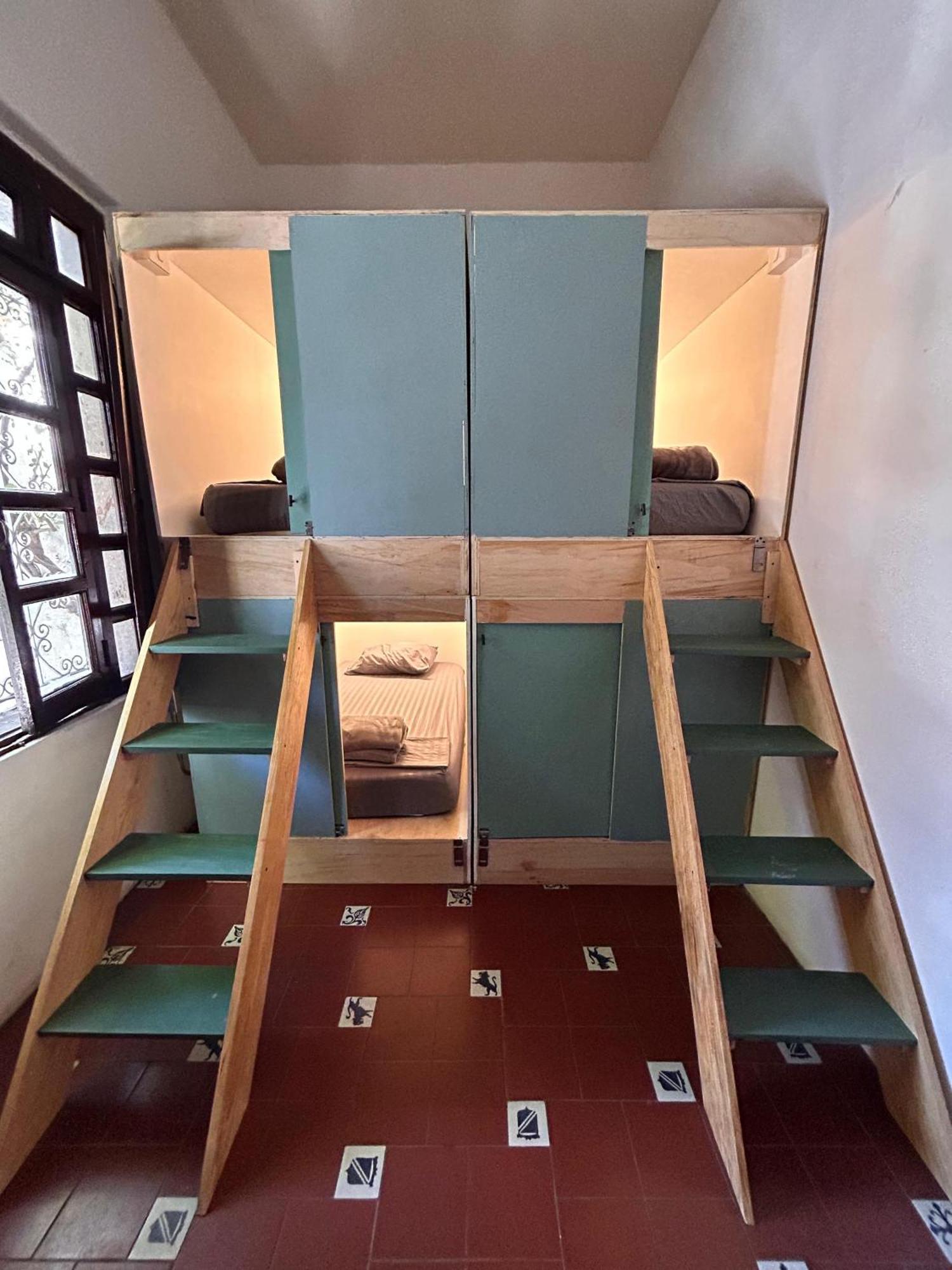 Coliving Chingon Vandrarhem Guadalajara Exteriör bild