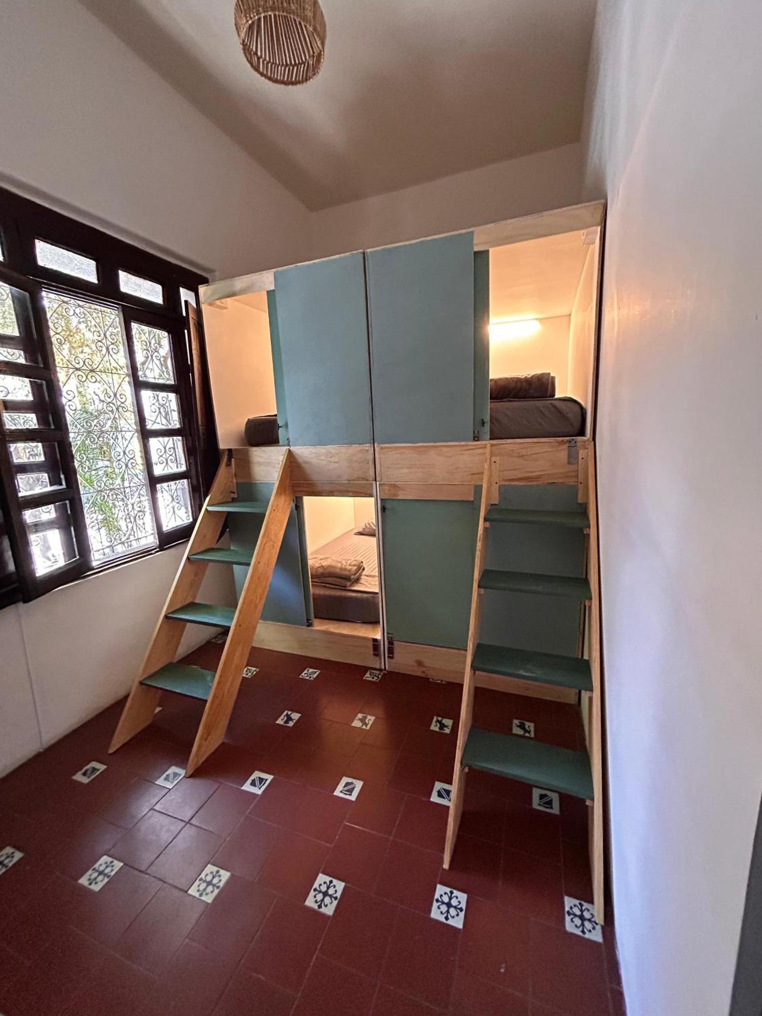 Coliving Chingon Vandrarhem Guadalajara Exteriör bild