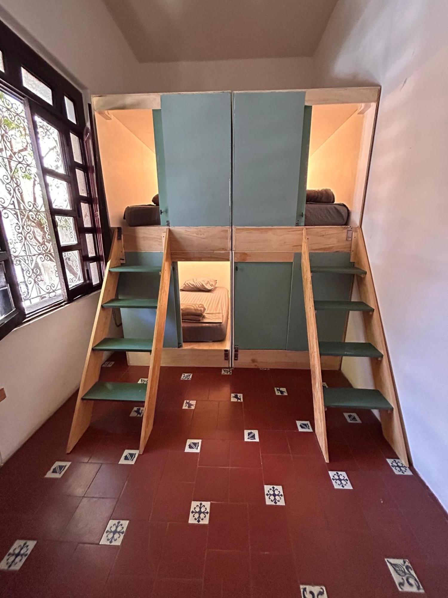 Coliving Chingon Vandrarhem Guadalajara Exteriör bild